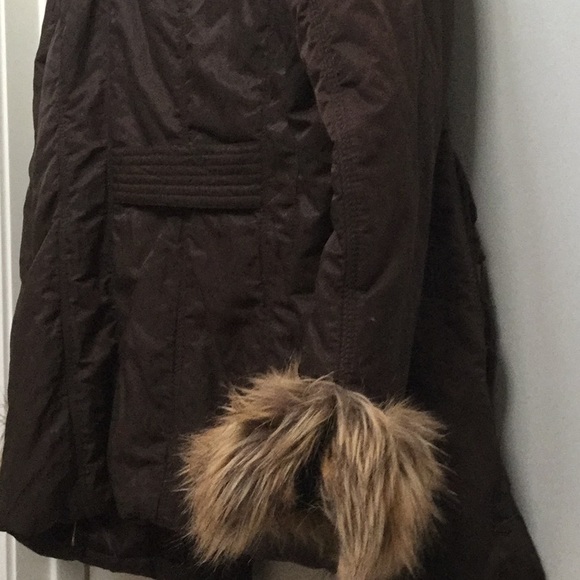 COAT SALE - Dennis Basso Studio coat brown w faux fur cuffs and hood - Picture 7 of 7